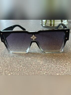 Black to Clear Gradient Square Sunglasses with Decorative Emblem
